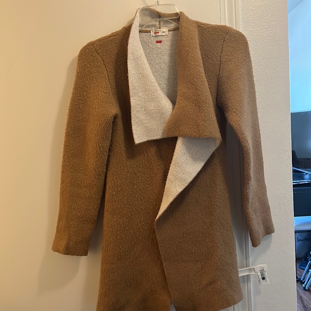 Castro sweater